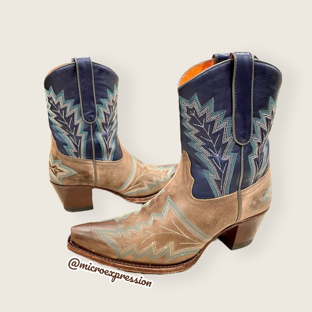 $525 RARE Frye Navy Blue Real Leather Floral Embroidered Pull On Cowboy Boots - Picture 8 of 9